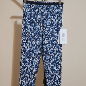 Calme By Johnny Was Blue and White Floral Leggings